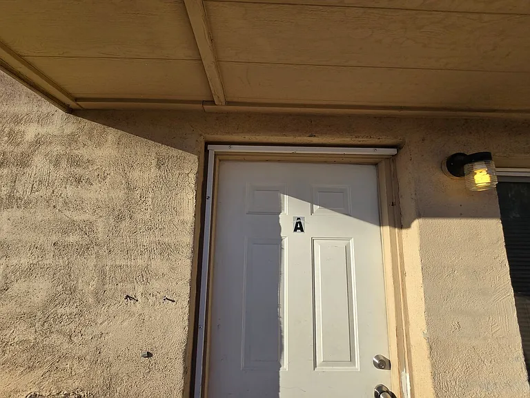 2302 & 2304 E Broadway Rd — Photo 2