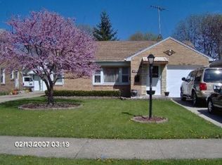 1057 N Berwick Blvd, Waukegan, IL 60085