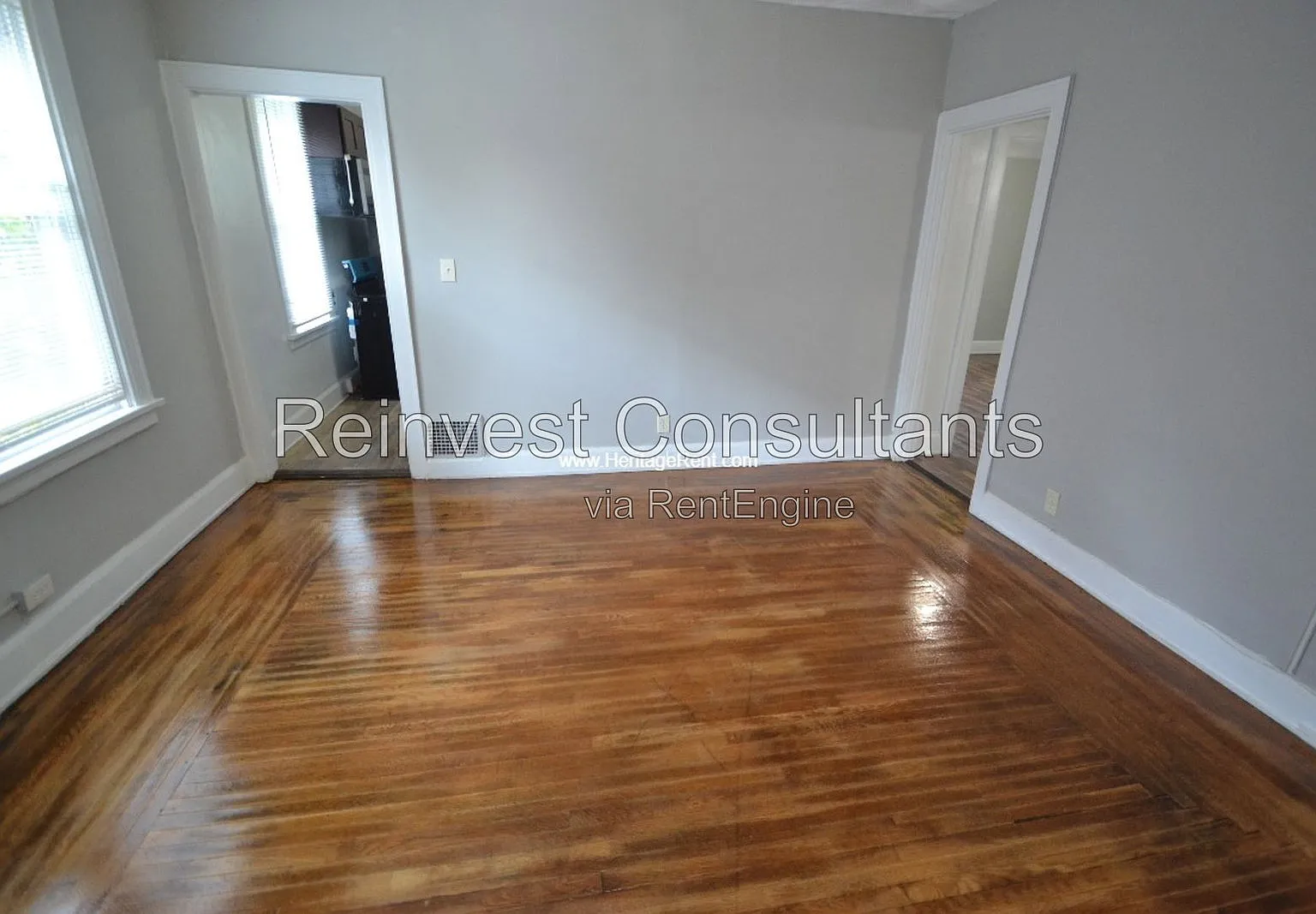 2 bed, 1.0 bath, $1,095 — Photo 4