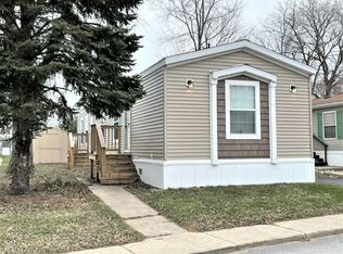 172 Zurich Dr, Chicago Heights, IL 60411