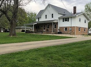 835 Fuller Dr, Charleston, IL