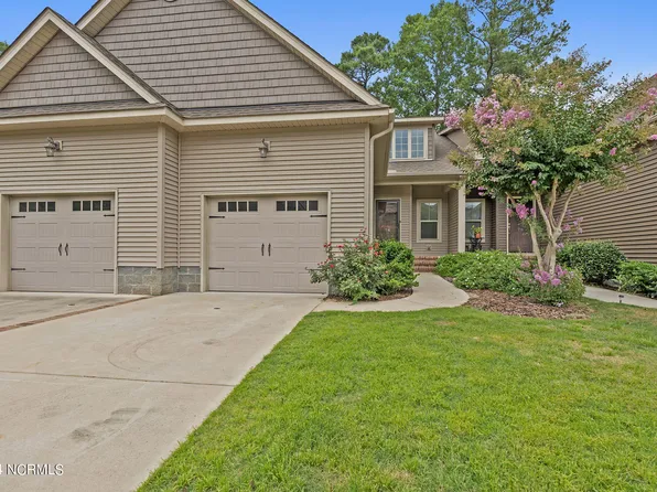 76 Cypress Cir, Southern Pines, NC 28387