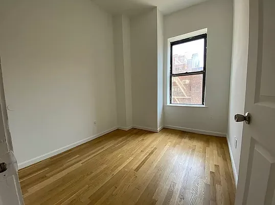 Rented by J PRESTON AND ASSOCIATES INC | media 12