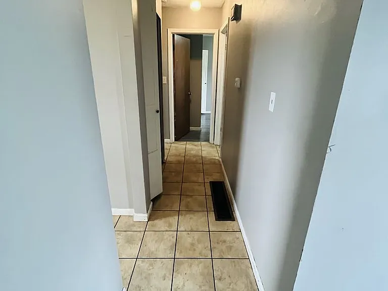4920 Stokes Ct — Photo 16