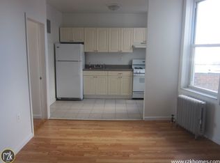2827 37th St APT 5, Astoria, NY 11103