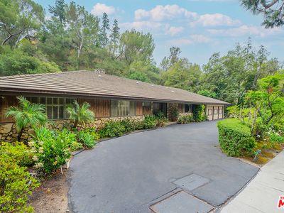 1114 Coldwater Canyon Dr, Beverly Hills, CA, 90210