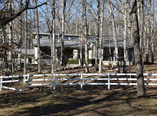 18343 Allenton Woods Ct, Pacific, MO 63069