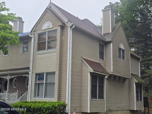 157 Northampton Dr, Holmdel, NJ 07733