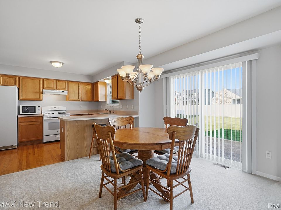 8795 Cove Ct, photo 10