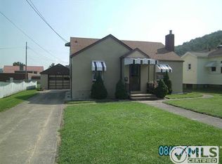 119 E Robinson St, Paden City, WV 26159