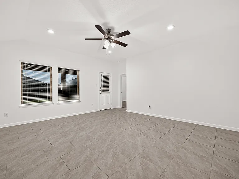 18326 Arcola Bay Ln — Photo 13