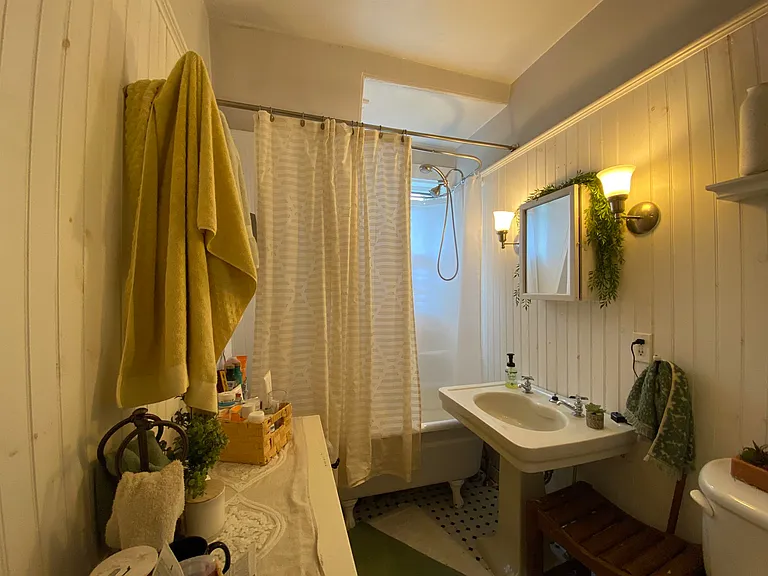 61 Manning St — Photo 11