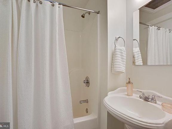 NOTE: This photo shows a VERY SIMILAR nearby house that was staged and photographed for sale. It's almost identical to the rental house.