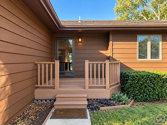 2nd image of 6221 Ridge View Dr