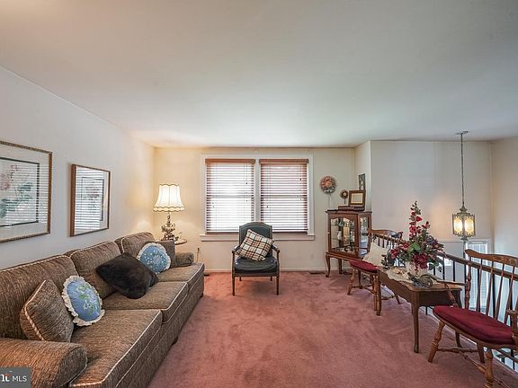 3rd image of 15408 Valencia St