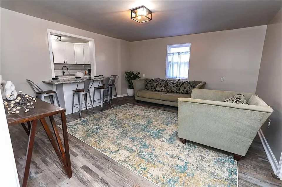 3 bed, 1800 sqft, $650 — Photo 3