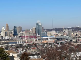 8 Tower Dr, Newport, KY