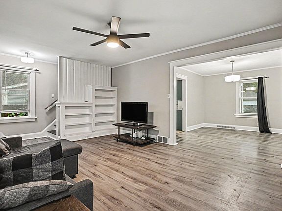 5th image of 1620 Portage Ave