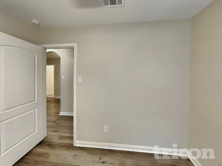 100 Rebel Rd — Photo 16