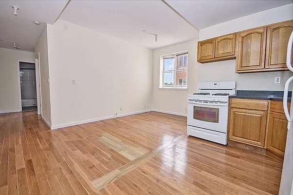 Rented by Level Group | media 11