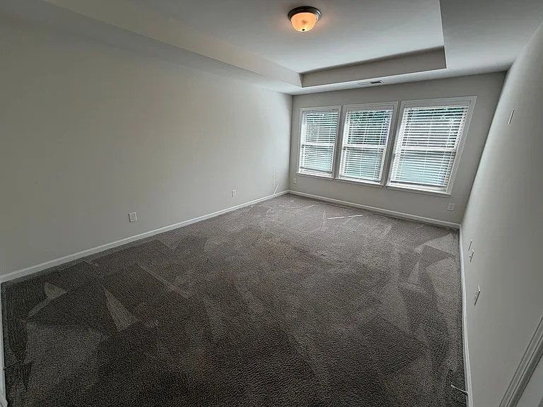311 Mahone Dr #14 — Photo 8