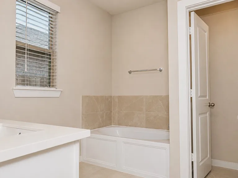 3602 Atlas Point Ln — Photo 12