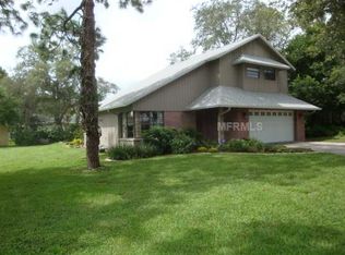 1220 E Court St, Tarpon Springs, FL 34689