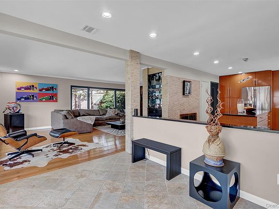 4th image of 14 Regent Place