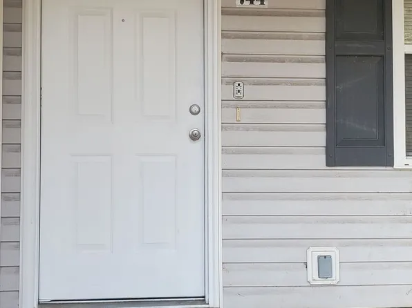 Henderson Road 8 Plex Apartments, 730 Henderson Rd #744, Dublin, GA 31021