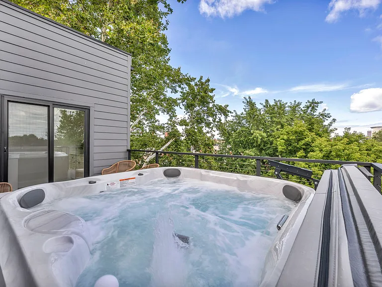 2159 Columbus Rd — Photo 4