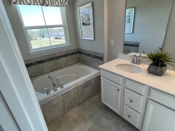 3103 Timber Mill Dr, Matthews, NC 28104