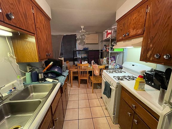 2nd image of 1838 Hayes St NE #9