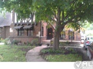 19500 Stratford Rd, Detroit, MI 48221