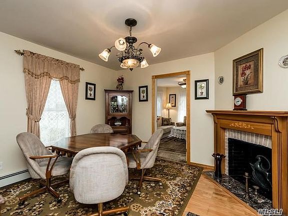 4th image of 18 Clement St