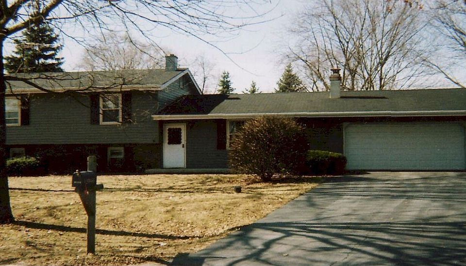 1st image of 26W445 Natalie Ct