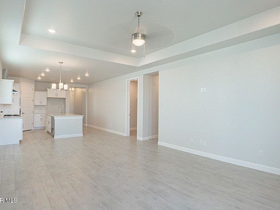 4th image of 14029 Paseo Central Ave