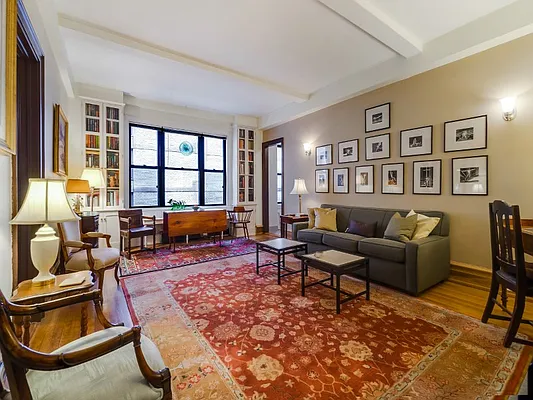 Sold by Sotheby's International Realty | media 10