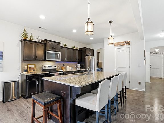3rd image of 333 Whispering Hills Dr #62A