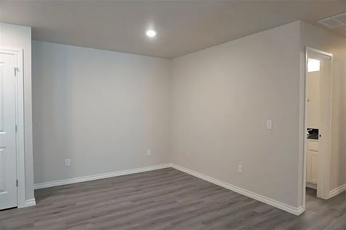 11222 Burnham Ave — Photo 12