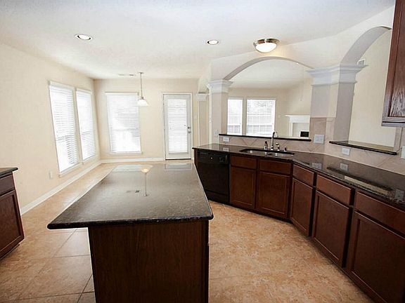 5th image of 2317 Megellan Point Ln