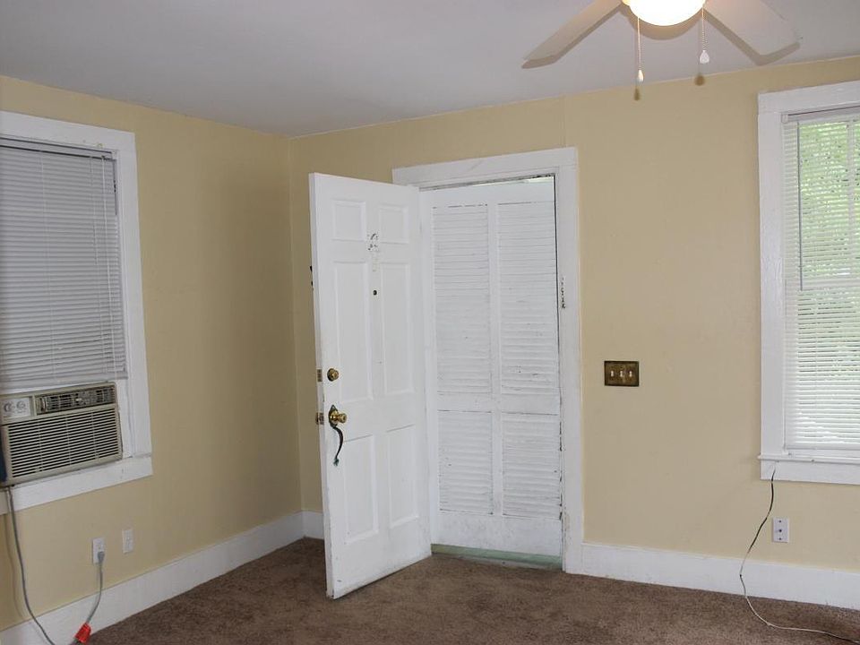 living room, empty, entry door