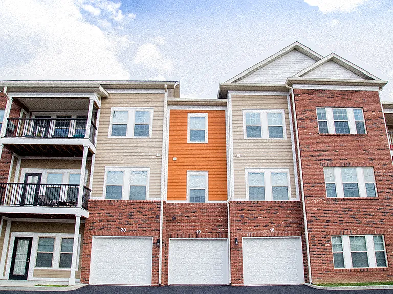 Monon Place II (Modern), Managed by Buckingham Monon Living — Photo 8