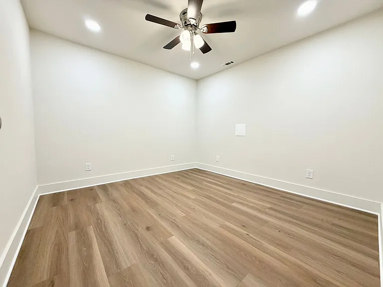 14911 Dutchmans Dr — Photo 18