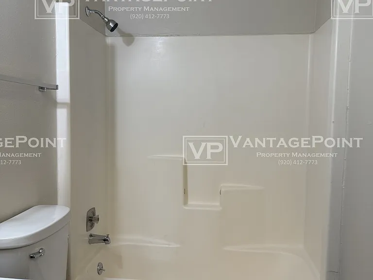1823 Badger St #8 — Photo 10