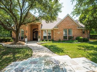 785 Oakwood Ct, Lewisville, TX 75077