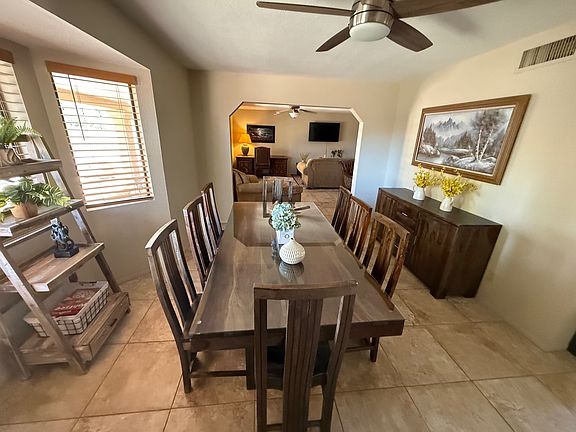 4th image of 1163 E Manor Dr