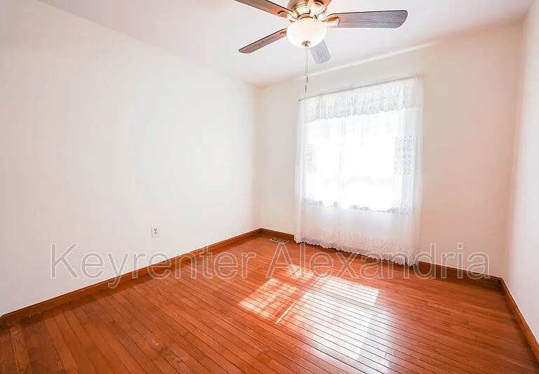 7123 Red Horse Tavern Ln — Photo 25