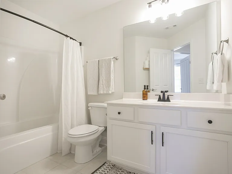 803 Goswell Dr — Photo 15