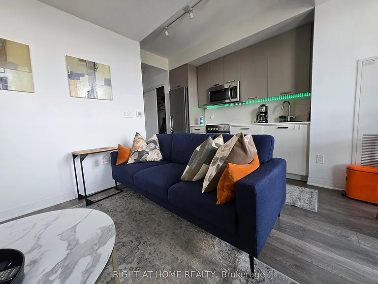 2301 Danforth Ave E #715 — Photo 3