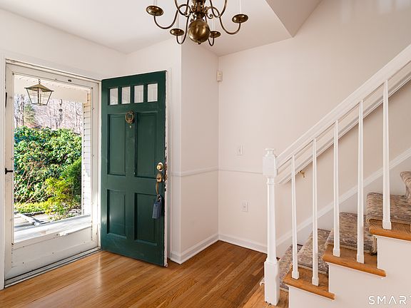 3rd image of 223 Red Fox Road